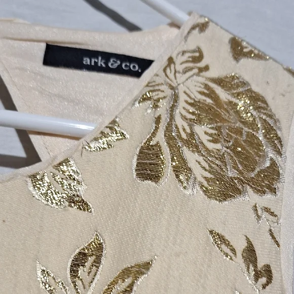 3/$20--Gold Metallic Mini Dress, Floral Rose, Ark & Co. Sz 8, NWOT - Picture 2 of 15